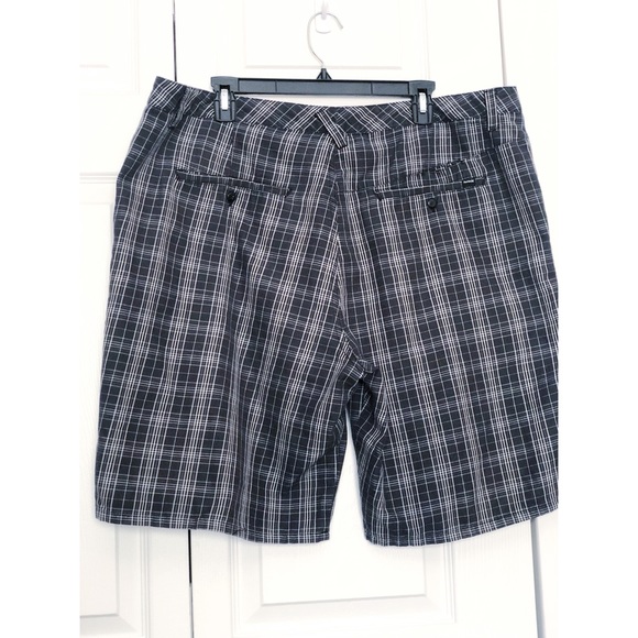 Hurley Mens Plaid Flat Front Trouser Shorts with Pockets - Picture 2 of 5